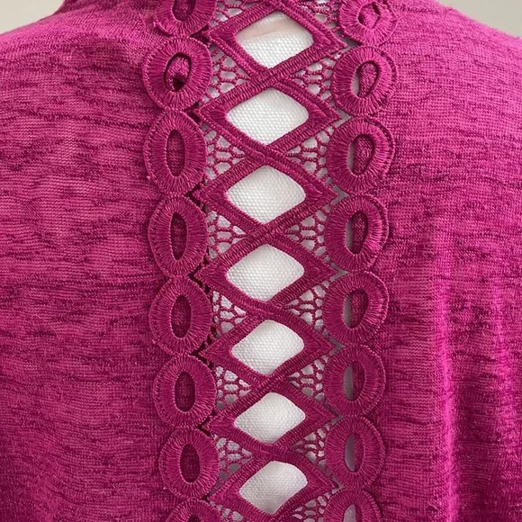 Magenta Cardigan with beautiful back detail - Picture 5 of 8
